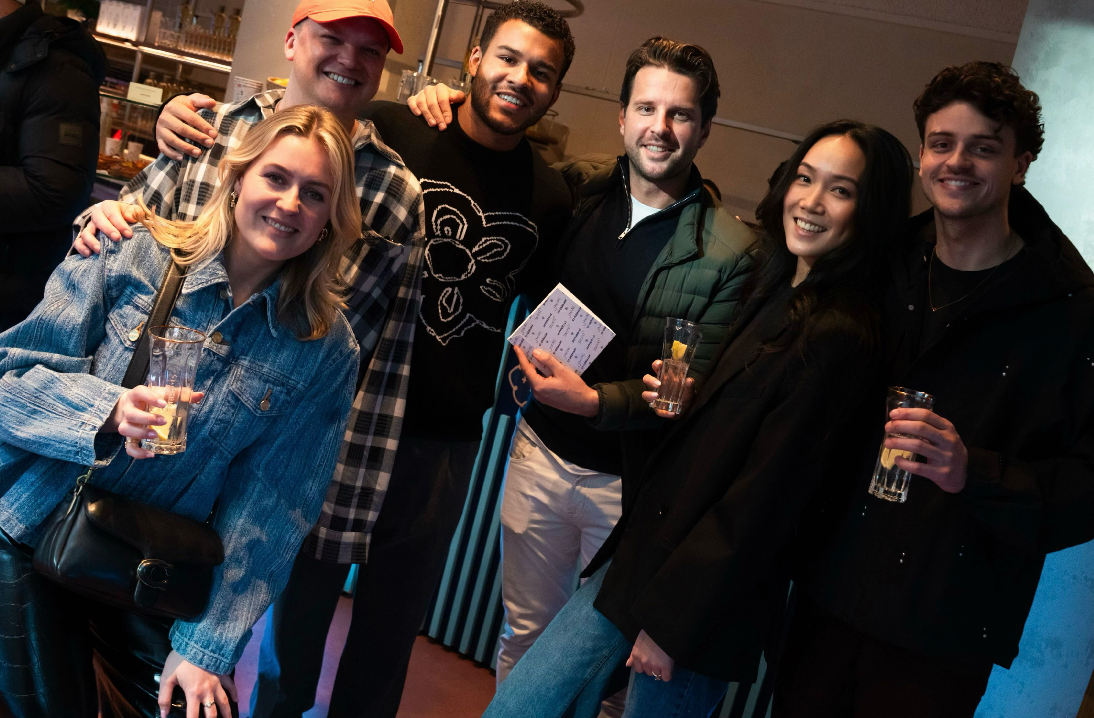 Festivalgangers tijdens de Hotelnacht